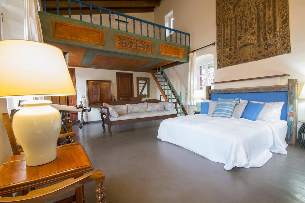Emporio Hotel Simi Eksteriør billede